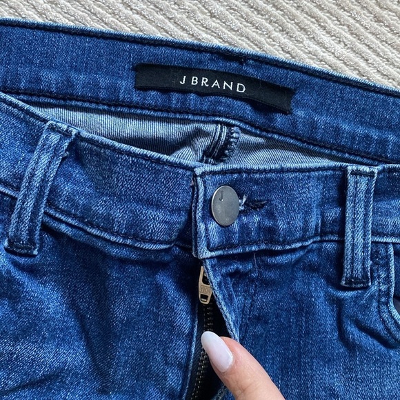 J Brand 620 Mid Rise Super Skinny Distressed Mid Mystic Wash Blue Jeans Size 31 - Picture 4 of 14